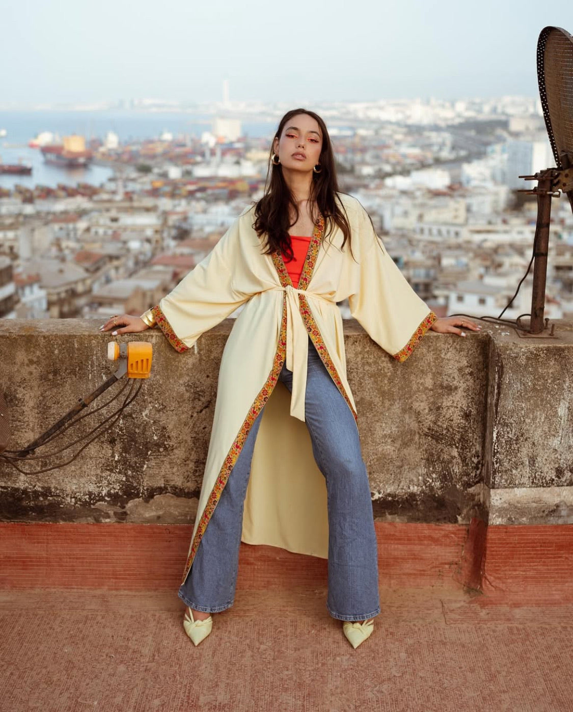 Kimono long Lkhzana brodé – création algérienne
