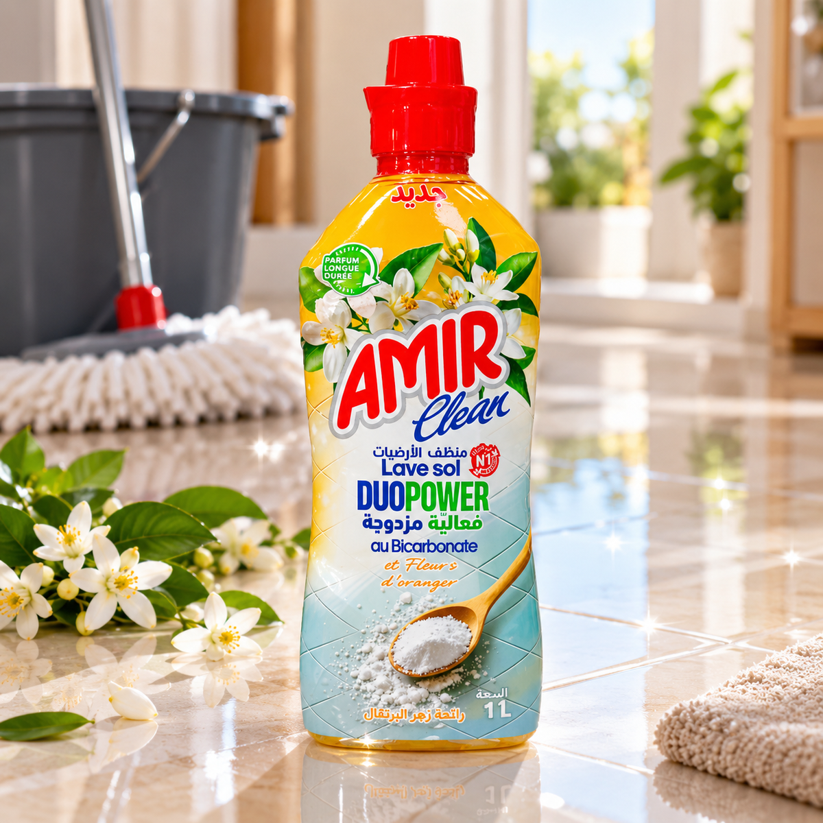 Amir Clean DuoPower Bicarbonate & Fleurs d’Oranger 1 L en situation sur sol propre